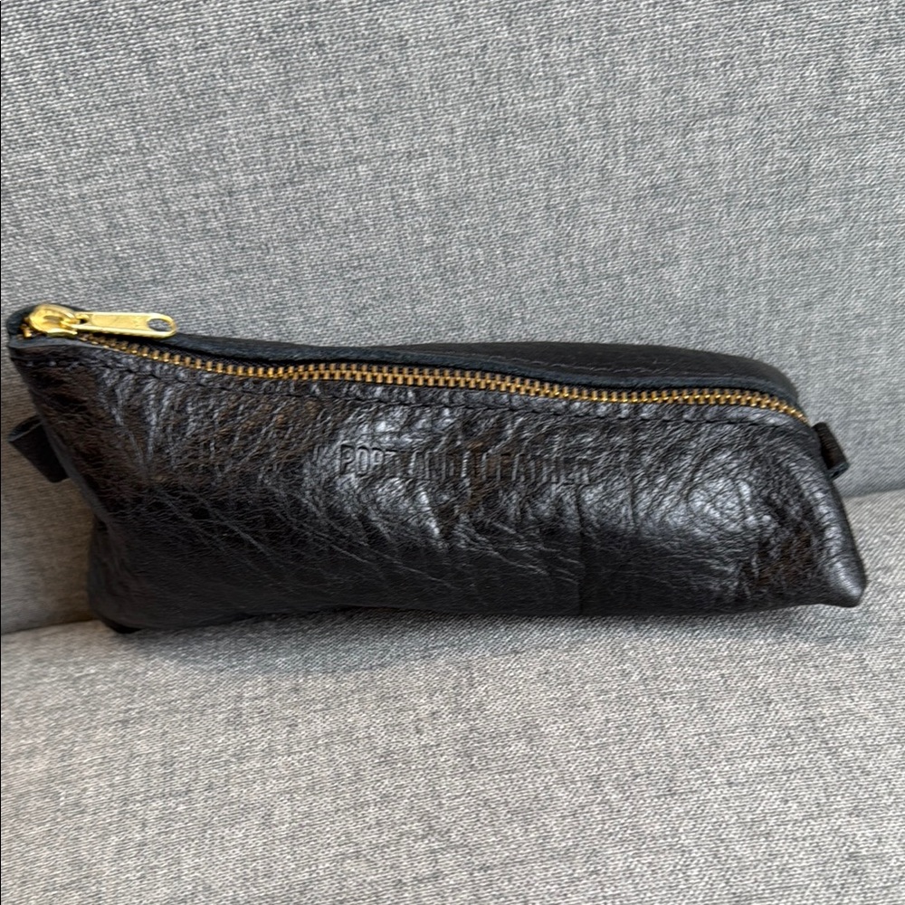 Chonky Pebbled Black Leather PLG Alpine